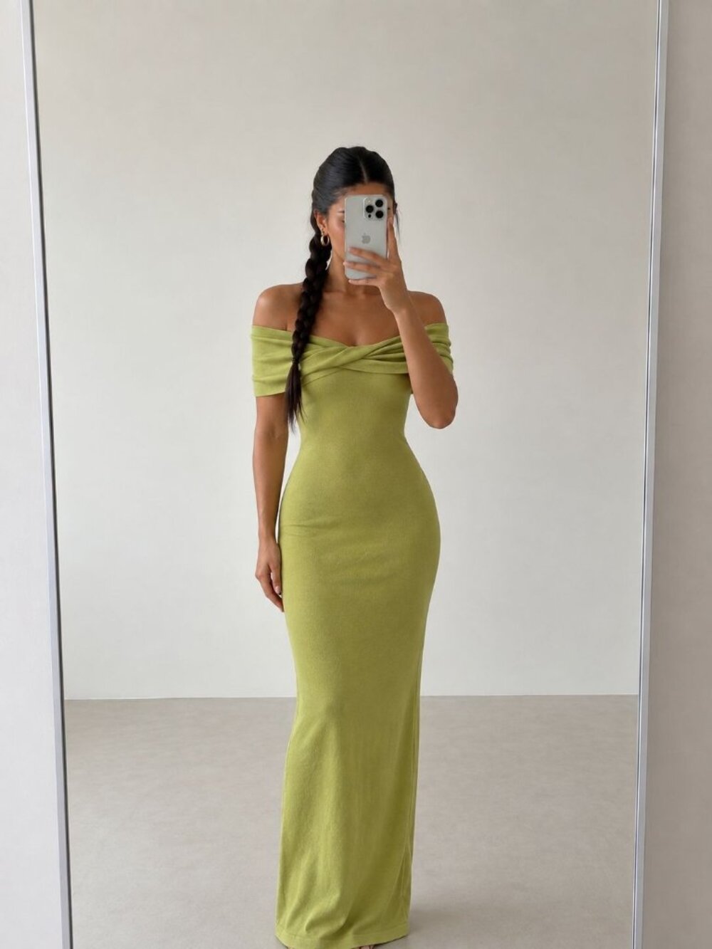 MESHKI Terese Parakeet Green Off Shoulder Maxi Dress Size S NWT